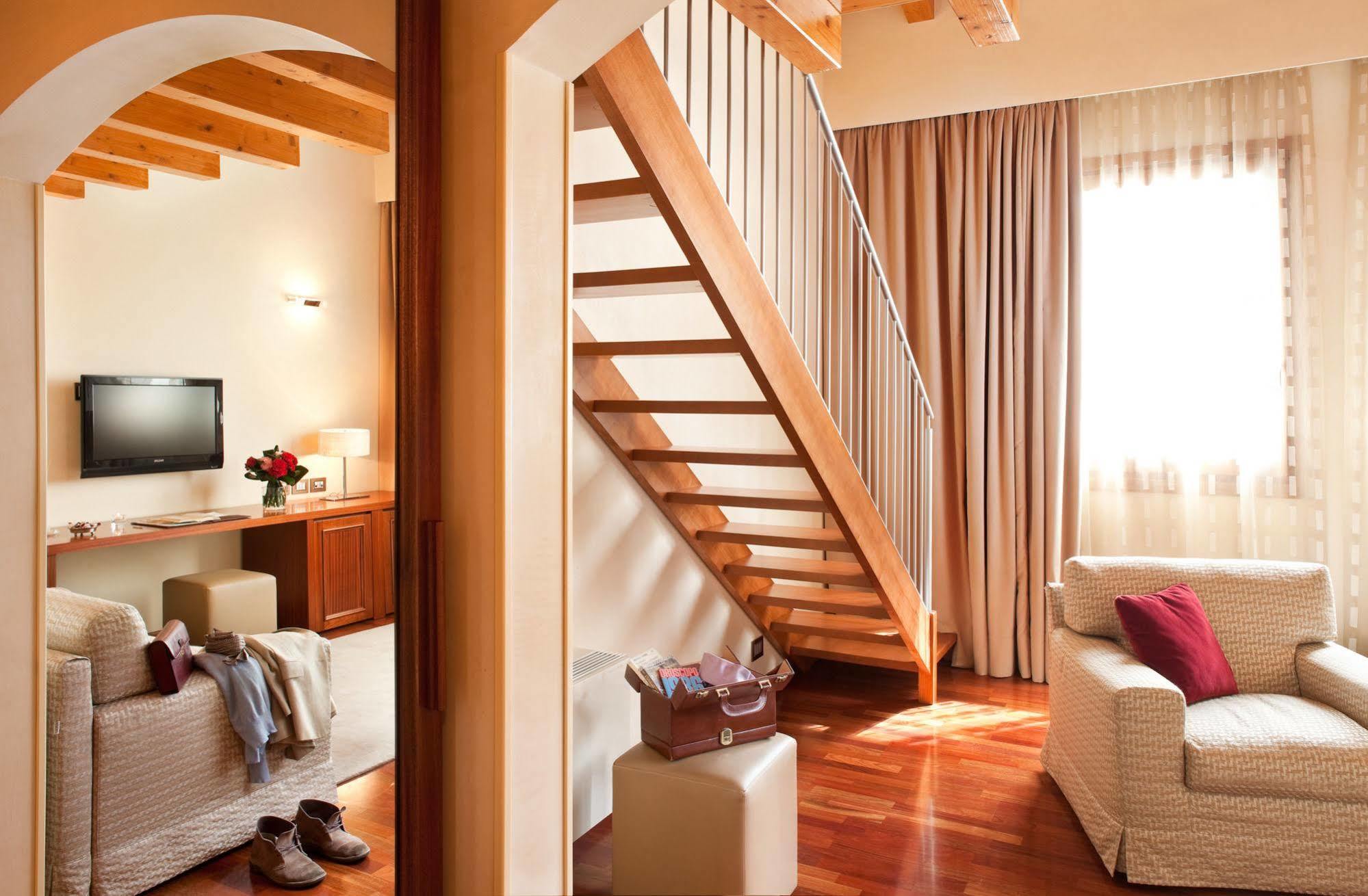 Al Tezzon Hotel 5*